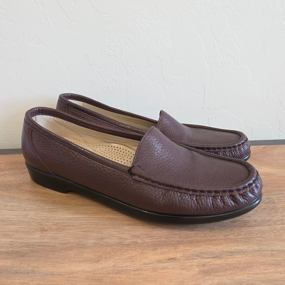 SAS Womens 9 Narrow Burgundy Brown Leather Loafers Comfort Slip On Made USA